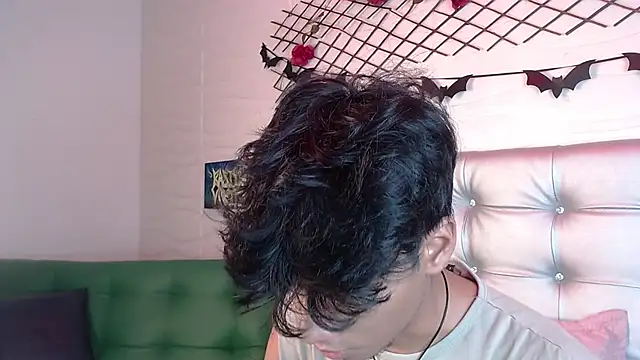 Snapshot of tyler_wolf1_ chatting on October 2025 12:31:01 PM tyler wolf1 online show from October 2025 12:31:01 PM