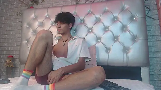 Snapshot of tyler_wolf1_ chatting on October 2025 02:42:02 PM tyler wolf1 online show from October 2025 02:42:02 PM