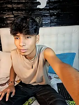 Snapshot of tyler_wolf1_ chatting on October 2025 01:01:02 PM tyler wolf1 online show from October 2025 01:01:02 PM