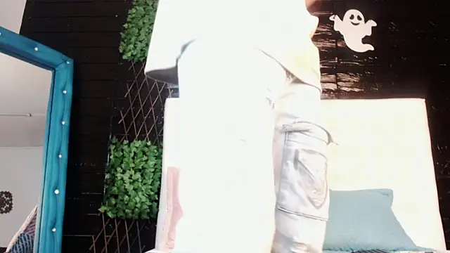 Snapshot of tyler_wolf1_ chatting on November 2025 12:18:02 PM tyler wolf1 online show from November 2025 12:18:02 PM