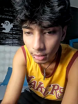 Snapshot of tyler_wolf1_ chatting on November 2025 12:38:02 PM tyler wolf1 online show from November 2025 12:38:02 PM