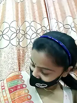 Snapshot of daisy-03 chatting on November 2025 04:17:01 PM daisy-03 online show from November 2025 04:17:01 PM