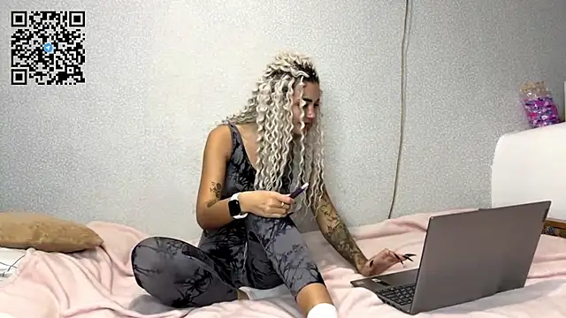 AngelWithBeautyPussy online show from October 2025 11:40:01 AM