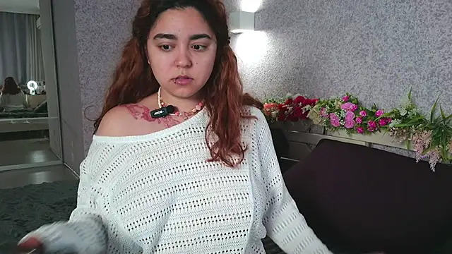 Snapshot of _Mary_Me chatting on November 2025 08:07:01 PM Mary Me online show from November 2025 08:07:01 PM