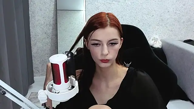 Snapshot of kitti_sweett chatting on October 2025 06:17:01 PM kitti sweett online show from October 2025 06:17:01 PM
