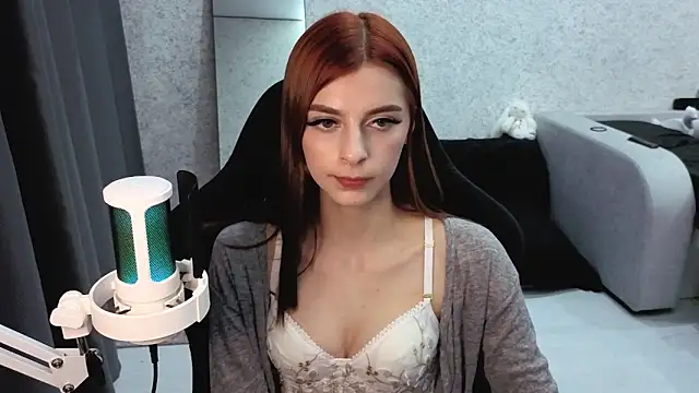 Snapshot of kitti_sweett chatting on October 2025 05:21:02 PM kitti sweett online show from October 2025 05:21:02 PM