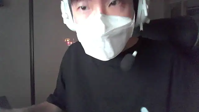 liong02 online show from October 2025 05:22:02 PM