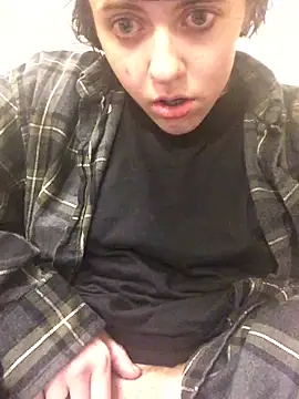 Snapshot of ftmjakeoff chatting on October 2025 04:01:01 AM ftmjakeoff online show from October 2025 04:01:01 AM