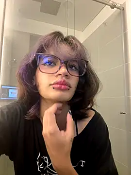 sukulaurens online show from October 2025 07:00:01 PM