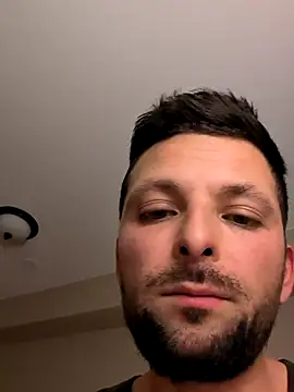 felipelon07 online show from October 2025 01:39:01 AM