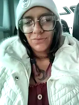 Abby 2-1 online show from November 2025 09:25:02 PM