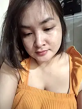 Snapshot of Jeassi-sica chatting on November 2025 12:44:01 AM Jeassi-sica online show from November 2025 12:44:01 AM