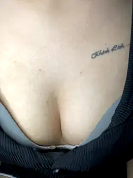 Snapshot of Lyly69699 chatting on November 2025 01:55:01 PM Lyly69699 online show from November 2025 01:55:01 PM