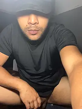 Blaz3rHunter online show from October 2025 12:08:02 AM