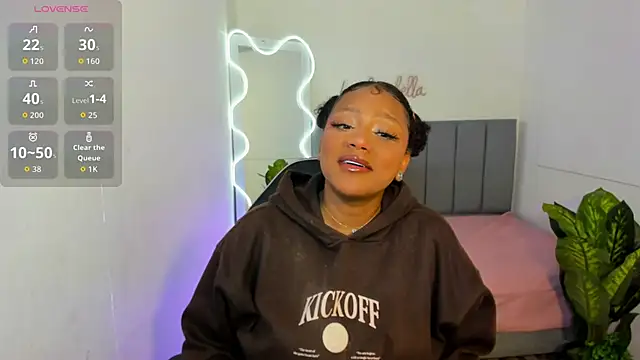 THIANA TAY online show from October 2025 03:09:02 AM