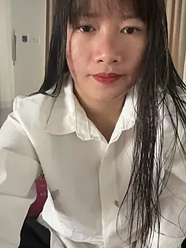 TrangNemo online show from November 2025 12:54:01 AM