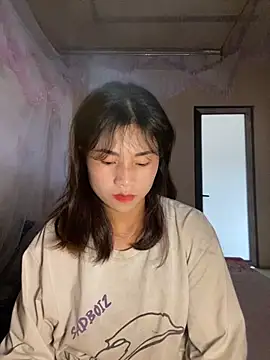 Mylinh- online show from October 2025 09:41:01 AM