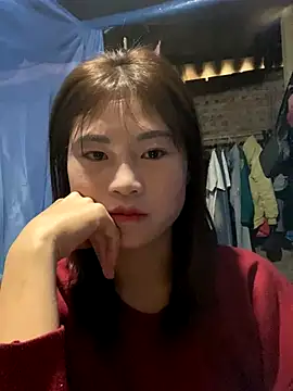 Mylinh- online show from November 2025 09:10:02 AM