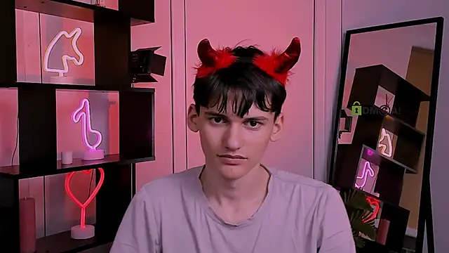 Snapshot of rico_steel chatting on November 2025 10:10:02 PM rico steel online show from November 2025 10:10:02 PM