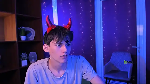 Snapshot of rico_steel chatting on November 2025 09:36:02 PM rico steel online show from November 2025 09:36:02 PM