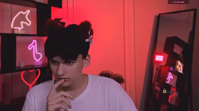 Snapshot of rico_steel chatting on November 2025 07:23:02 PM rico steel online show from November 2025 07:23:02 PM