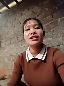 Young vietnamese online show from October 2025 02:09:01 AM