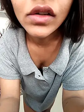 Snapshot of anshika0124 chatting on November 2025 04:55:01 AM anshika0124 online show from November 2025 04:55:01 AM