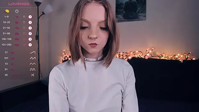 Snapshot of Golden_dawn chatting on October 2025 07:49:02 AM Golden dawn online show from October 2025 07:49:02 AM