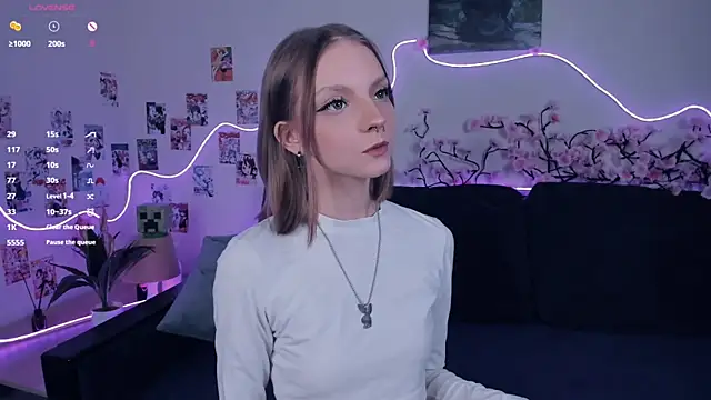 Snapshot of Golden_dawn chatting on November 2025 07:46:02 AM Golden dawn online show from November 2025 07:46:02 AM