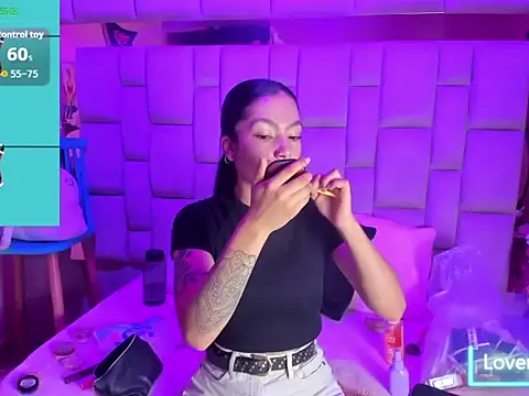 Snapshot of Gisell_Squirt_ chatting on November 2025 12:27:01 PM Gisell Squirt online show from November 2025 12:27:01 PM