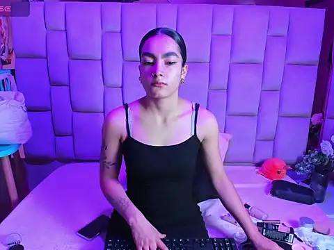 Snapshot of Gisell_Squirt_ chatting on November 2025 01:00:02 PM Gisell Squirt online show from November 2025 01:00:02 PM