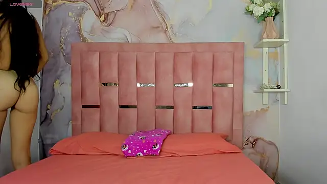 Snapshot of Isis_Blaze chatting on November 2025 03:07:01 AM Isis Blaze online show from November 2025 03:07:01 AM