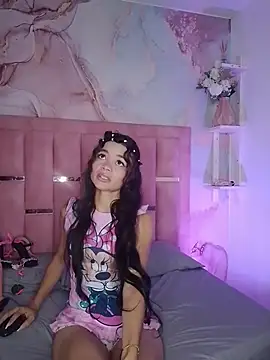 Snapshot of Isis_Blaze chatting on December 2025 03:12:02 AM Isis Blaze online show from December 2025 03:12:02 AM