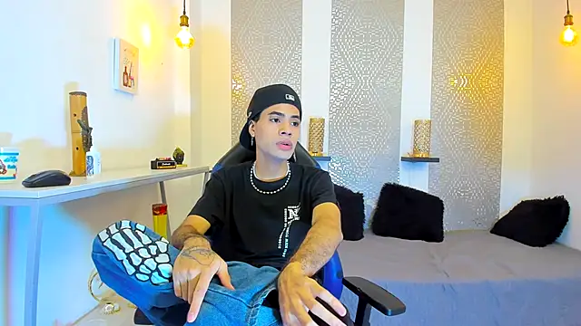 Snapshot of JacobBlackwell_ chatting on November 2025 07:29:02 PM JacobBlackwell online show from November 2025 07:29:02 PM