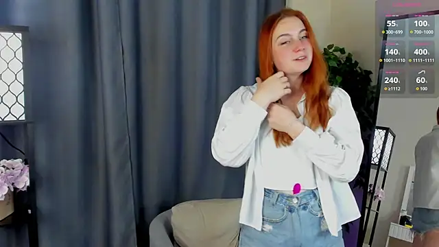 KellyeOun online show from October 2025 01:39:02 AM