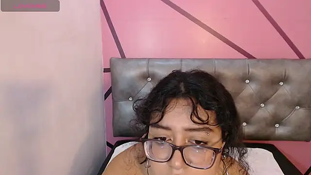 KarolBOOBS-18 online show from October 2025 12:35:02 PM