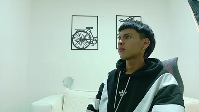 SEBAS LOVER  online show from October 2025 08:11:02 PM