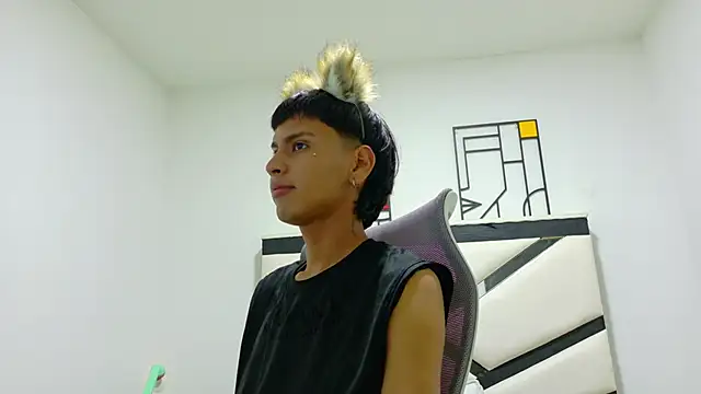 SEBAS LOVER  online show from November 2025 11:46:01 PM