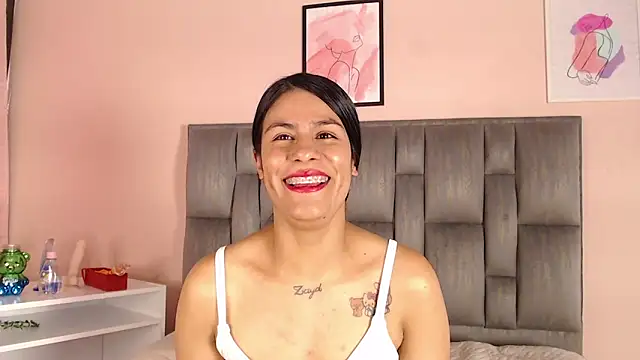 Ailyyn02 online show from October 2025 09:23:01 PM