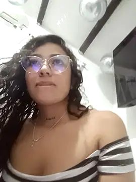 Snapshot of Camila-marinn chatting on October 2025 12:22:02 AM Camila-marinn online show from October 2025 12:22:02 AM