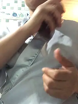 Snapshot of AliceXmoore chatting on October 2025 03:13:01 PM AliceXmoore online show from October 2025 03:13:01 PM