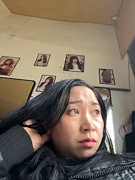 miemie-xx online show from November 2025 09:30:02 AM