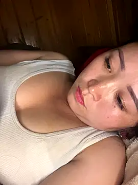 miemie-xx online show from November 2025 01:44:01 PM