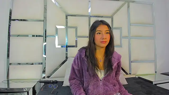 Mia clark18 online show from October 2025 03:38:01 AM