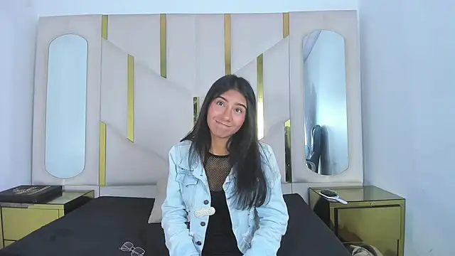 Mia clark18 online show from November 2025 08:14:01 PM