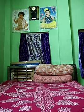 Snapshot of MAGGO-11 chatting on November 2025 05:58:02 PM MAGGO-11 online show from November 2025 05:58:02 PM