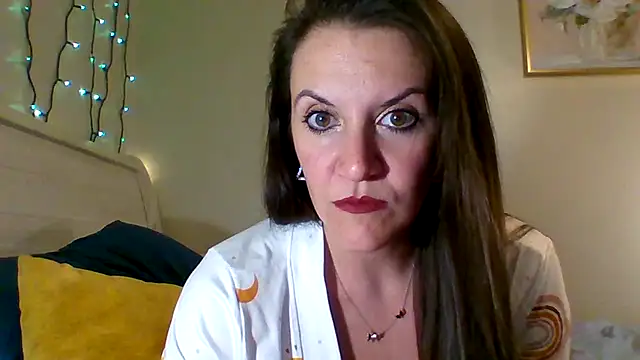 easy briezy online show from November 2025 02:11:02 AM