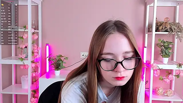 LittleCutieSandy online show from November 2025 03:05:01 AM