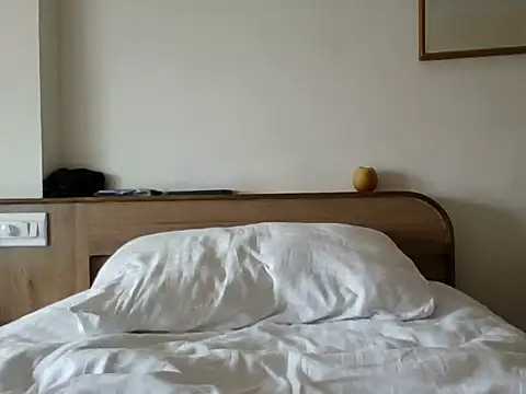 Snapshot of Raj-Varma chatting on November 2025 09:44:02 AM Raj-Varma online show from November 2025 09:44:02 AM