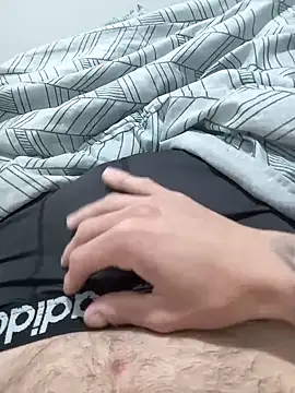 Snapshot of joeh2812 chatting on October 2025 03:37:02 AM joeh2812 online show from October 2025 03:37:02 AM